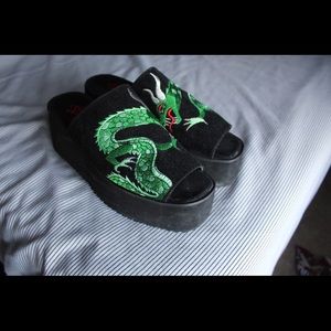 YRU Platform Sandals